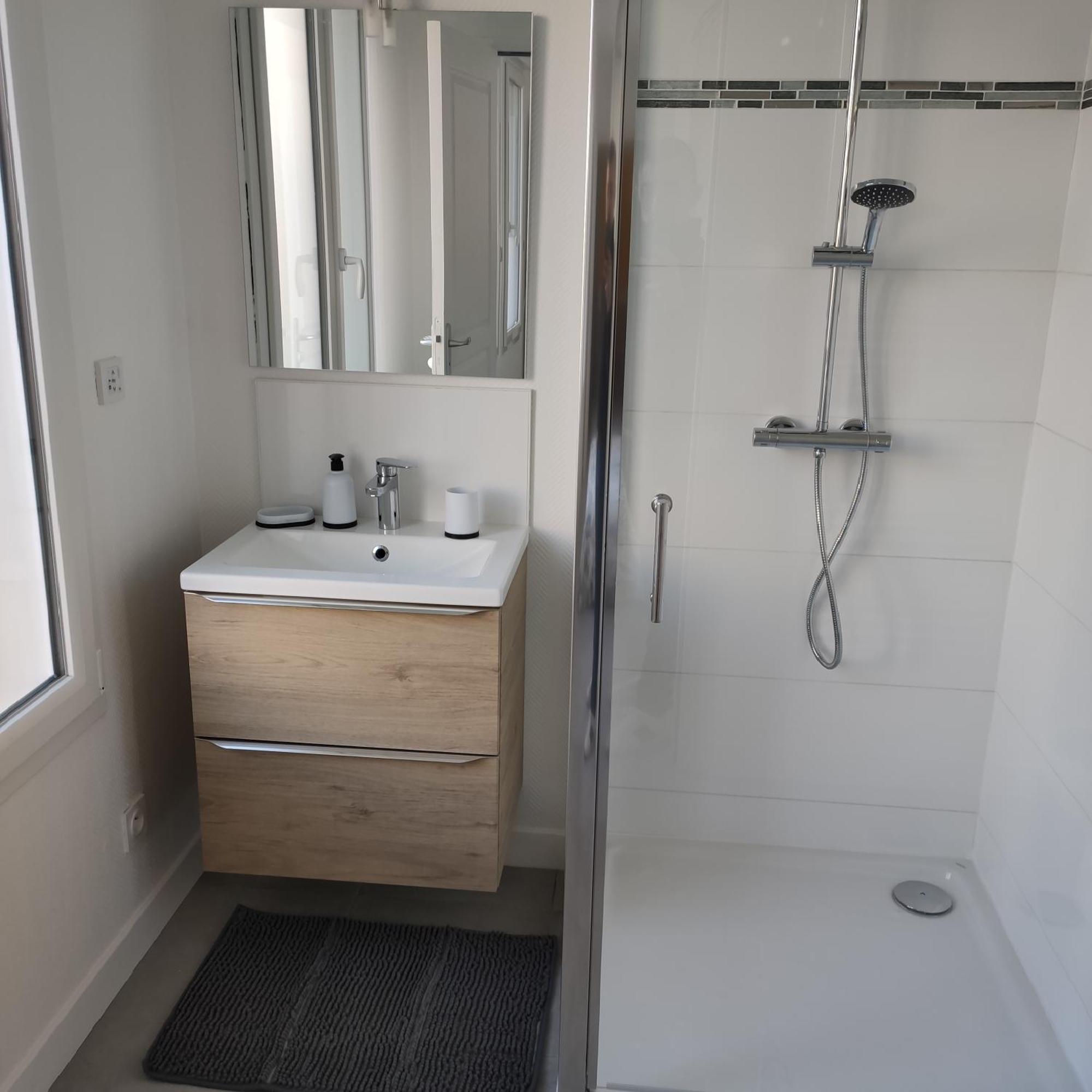 Appartement Cosy Avec Place De Parking Privee 르망 외부 사진